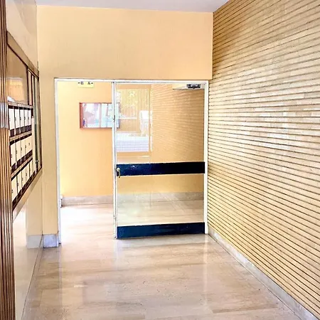 Gordiani House Internal Parking Habitación en casa particular *